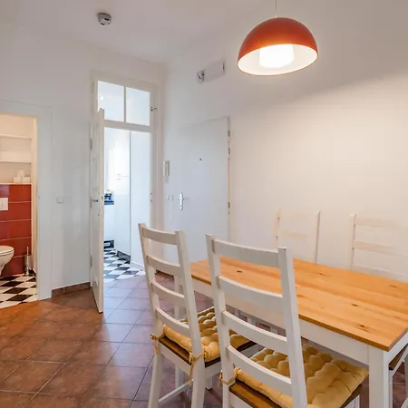 Tram Depot Loft Apartmán *