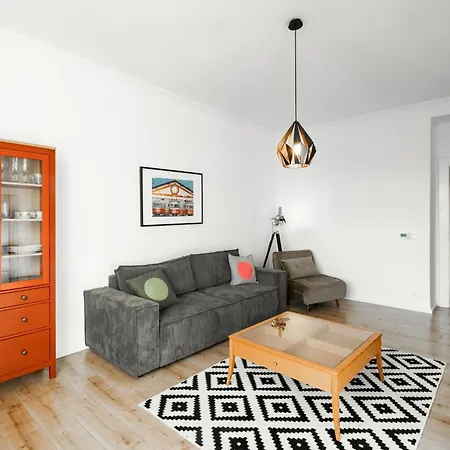 Tram Depot Loft Apartmán *